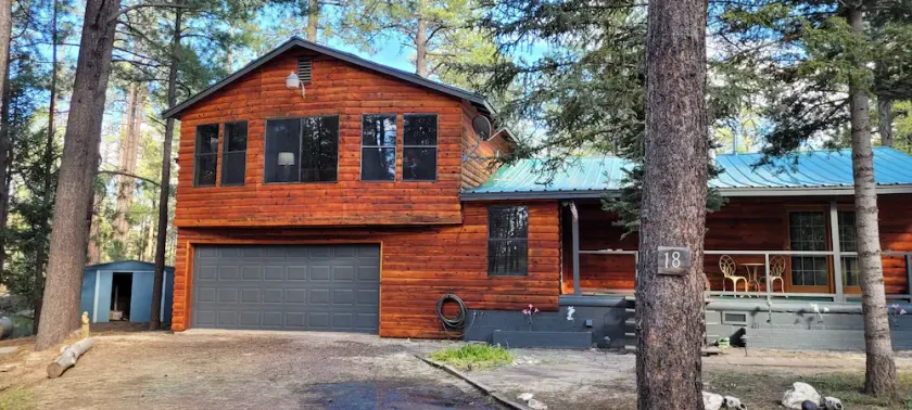 Your going to fall in love with this cabin.outstanding for family,multi families - Image 1