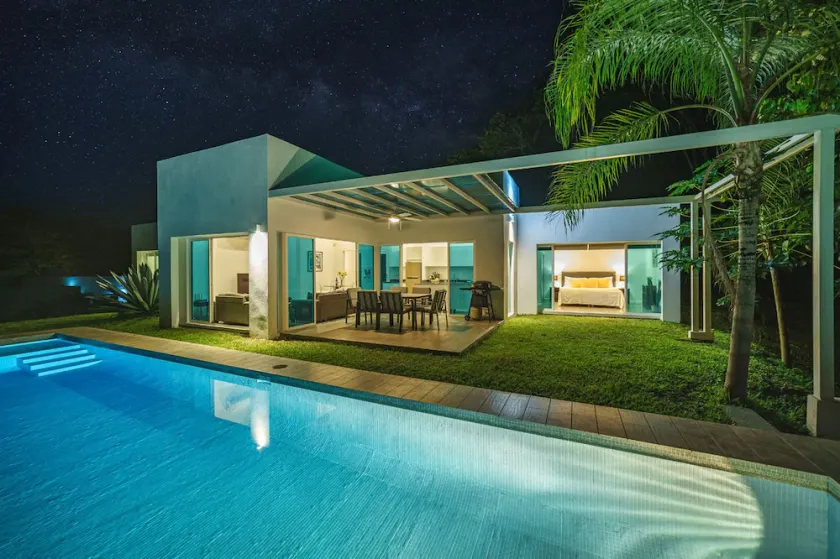 Modern Villa with Ocean view - Image 1