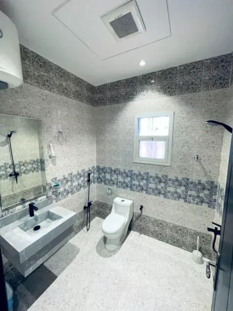 Calm Serviced Apartments 4 - Image 1