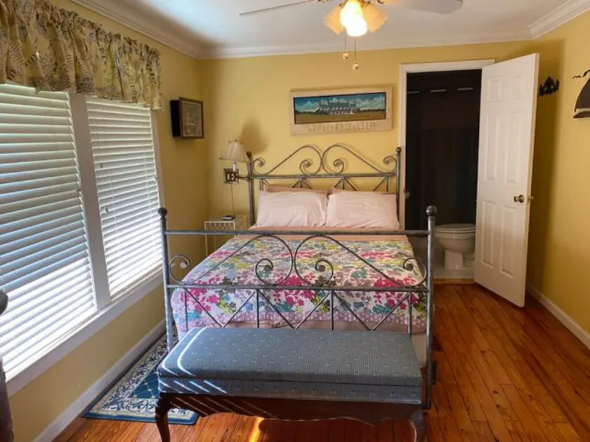 02) The Charter Suite - Image 1