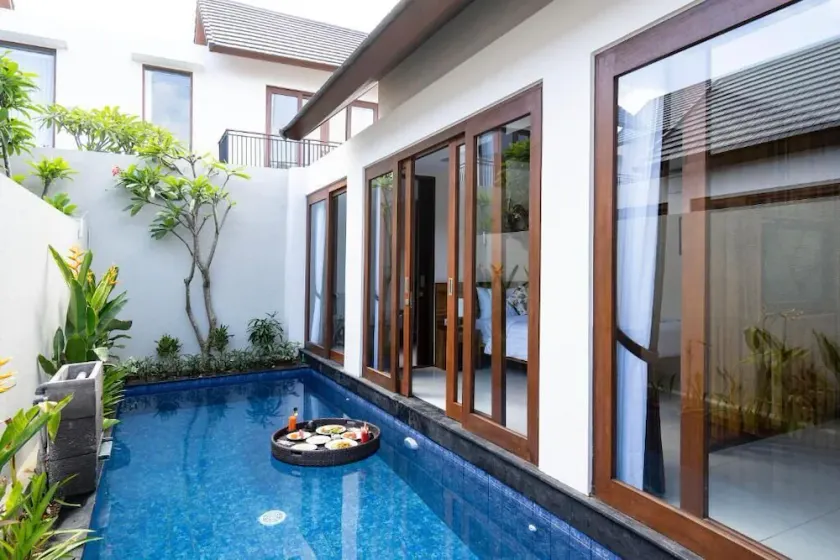 An Exclusive Location in the Heart of Famous Jalan Raya Kuta - Image 1