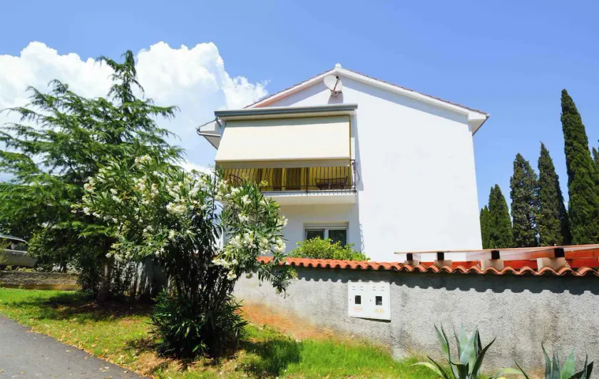 Holiday apartment near the sea with air conditioning - Image 1