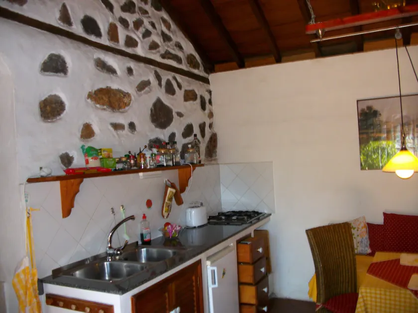 Gorgeous, quiet holiday home on a organic orange-finca, sea view - Image 1
