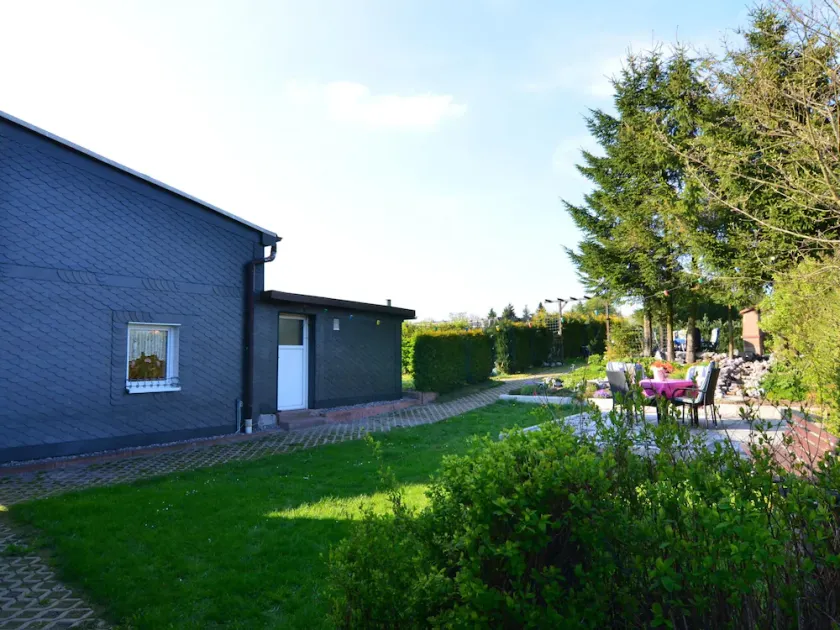 Holiday Home in Neustadt am Rennsteig With Pond - Image 1