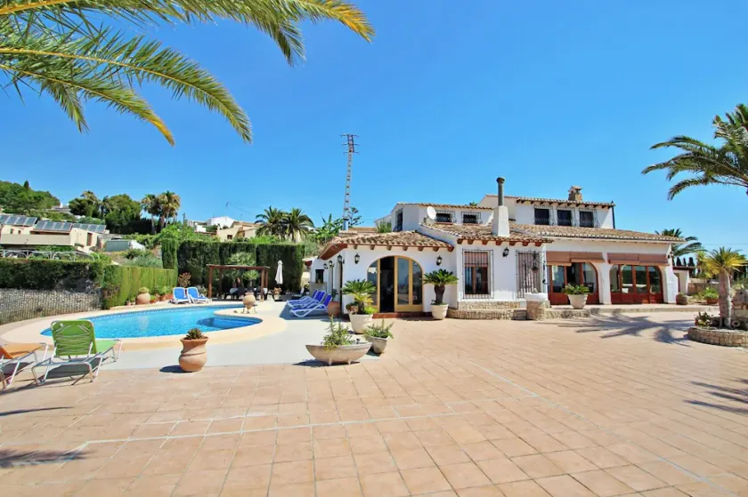 Finca Fantaxat - casa de vacaciones con piscina privada y vistas panorámicas en Benissa - Image 1