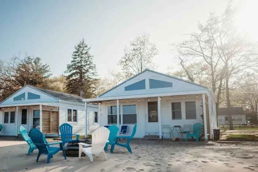 Lakeside Bliss at Lake Huron Cottage 2 - Image 1