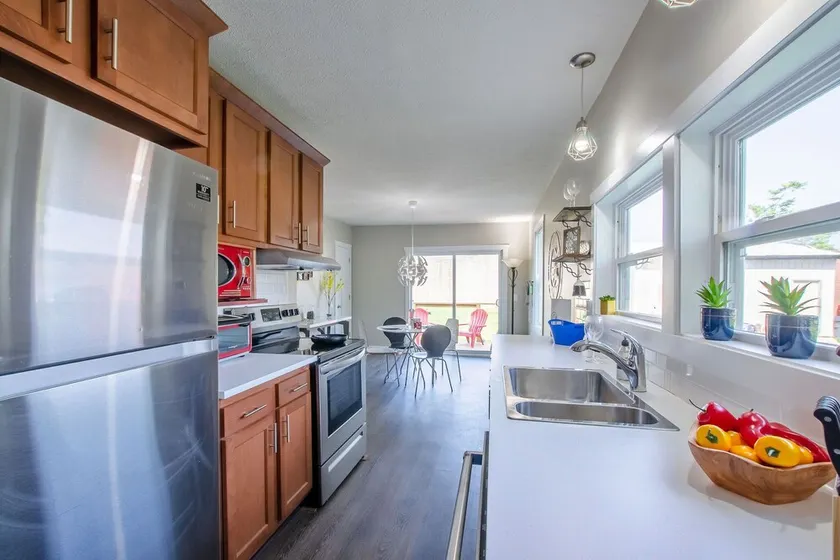 Trendy bungalow close to the park - Image 1