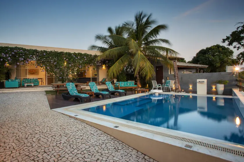 SPECTACULAR BEACHFRONT MANSION - Image 1