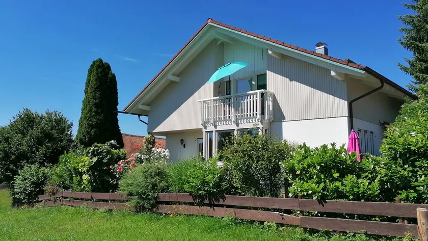 Cozy vacation apartment Aurelia in the Upper Bavarian Alpine foothills - Image 1