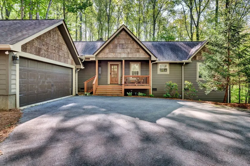 Perfect Vacation Home in Sapphire Valley - Black Oak - Image 1
