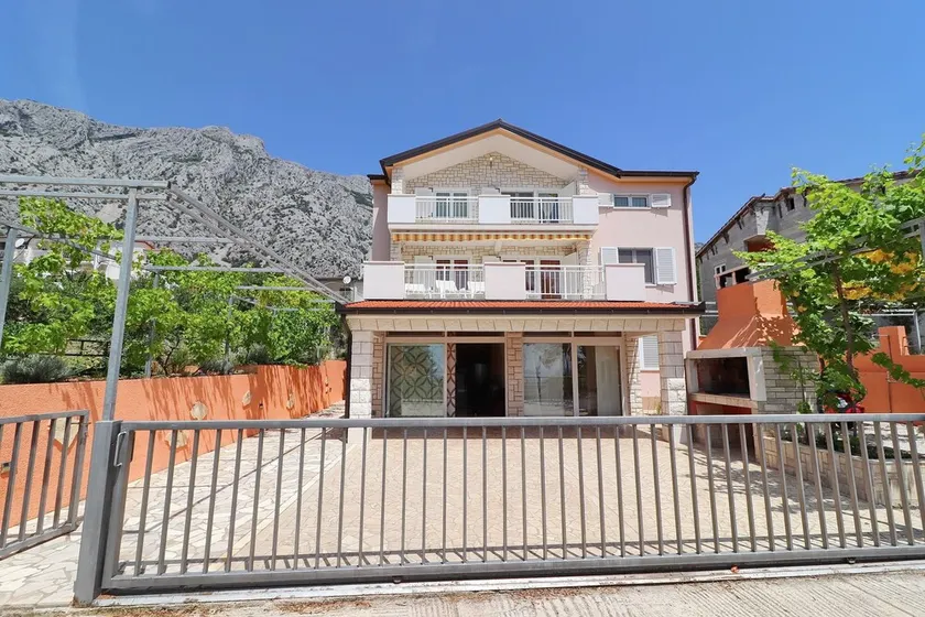 Apartments Villa Michele - Image 1