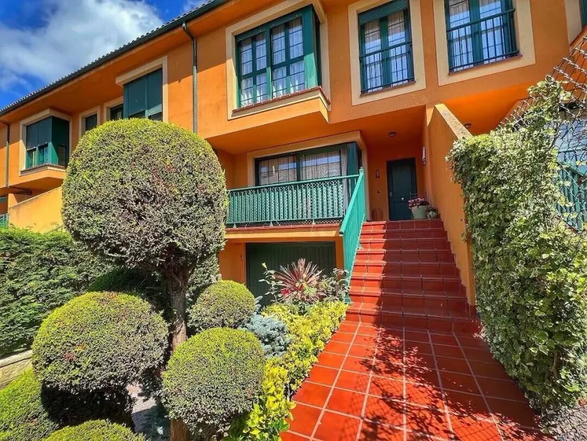 Townhouse 10 minutes from Oviedo and 15 from Gijón! Ideal for families. - Image 1