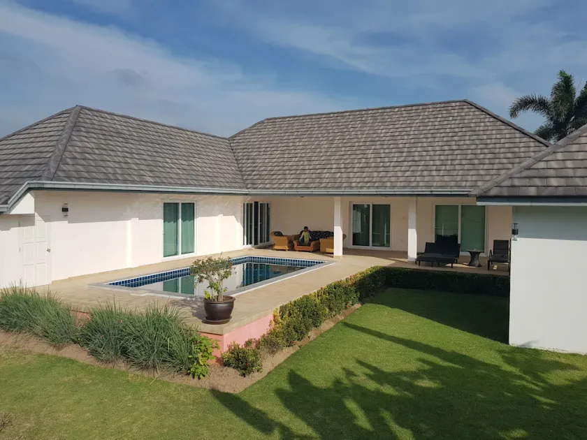 Villa de la piscina tranquilamente ubicada en Hua Hin / Pranburi - Image 1