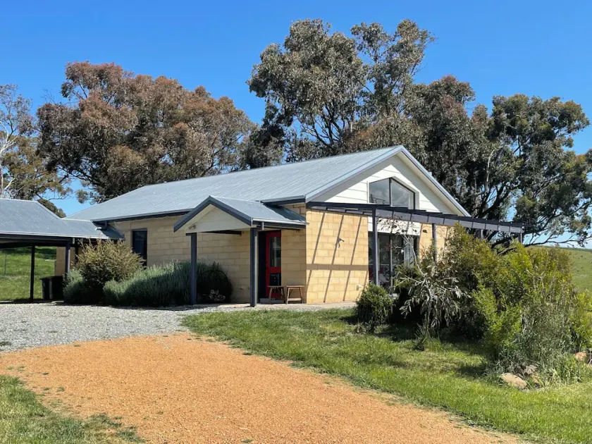 Rural retreat and family friendly - Image 1