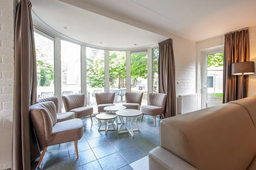 Restyled House with 5 Bathrooms near Vrachelse Heide - Image 1