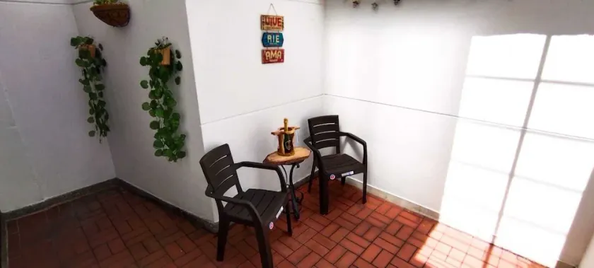 5 minutes from the best gastronomic area of Medellin-Colombia!   Family home - Image 1