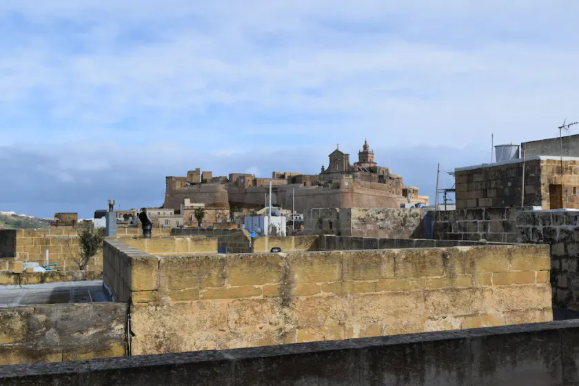 Characteristic Gozitan house in the heart of the historic center - Image 1