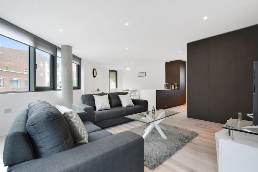 Citadel Residences Hoxton III - Image 1