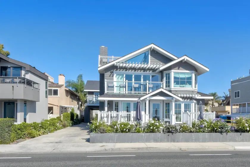 Luxury Ocean Views - 6 BR Home - Steps to Sand - Image 1