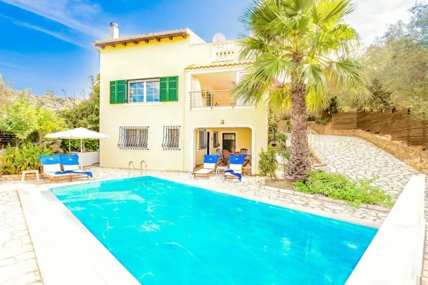 Villa Mellow - Three Bedroom Villa, Sleeps 6 - Image 1