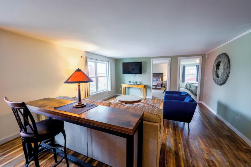 Upscale Moosehead lake Suite downtown Greenville - Image 1