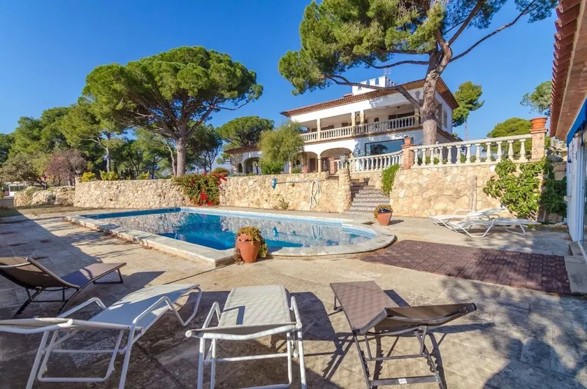 Club Villamar - Stunning home with private pool in a quiet area for a relaxing family holiday - Image 1