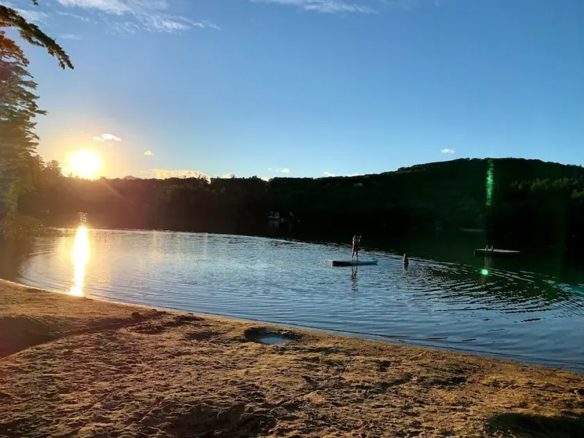 Family friendly Ski/Lake house in the White Mountains - walk to lake - Image 1