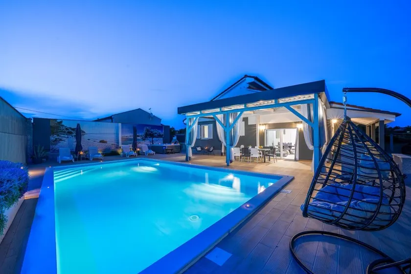 Villa Beauty near Rovinj for 7 people with 55 m2 private heated pool, wellness & kids playground - Image 1
