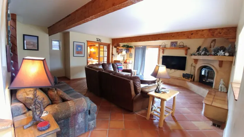 I stan, 9 sovrum hus vid floden, husdjursvänligt, WIFI, tvättmaskin / torktumlare - Image 1
