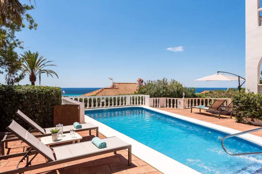 Villa 4 Bedroom - Panoramic sea view - Heated pool - Image 1
