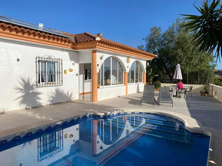 villa i Andalusien med privat pool - Image 1