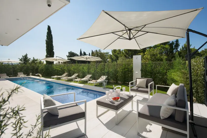 Luxury Villa Domino with Pool - Image 1