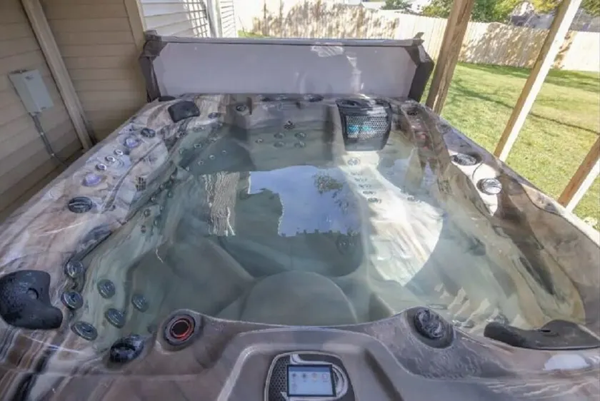 Home w/Hot Tub -Spacious, Quiet Neighborhood Near Des Moines, IA. - Image 1