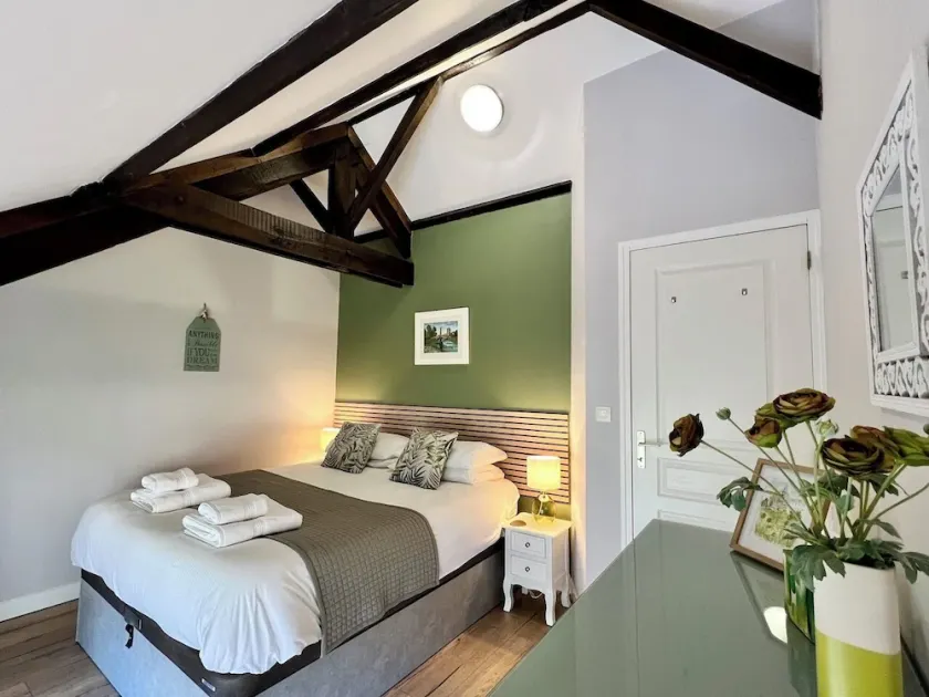 Charming 3★ Riverside Gîte in Léhon, Dinan | Pet-Friendly & Family-Friendly - Image 1