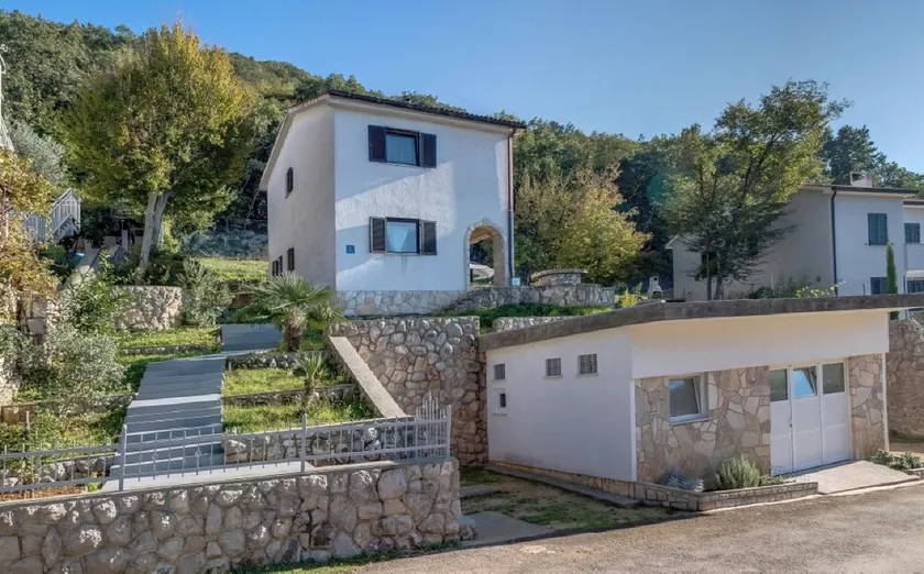 Villa Faresina- Lana - Image 1