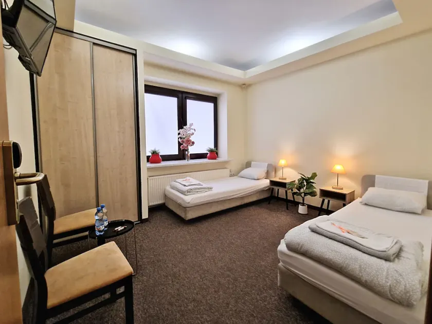 Hostel Helvetia - Private Rooms in City Center - Image 1