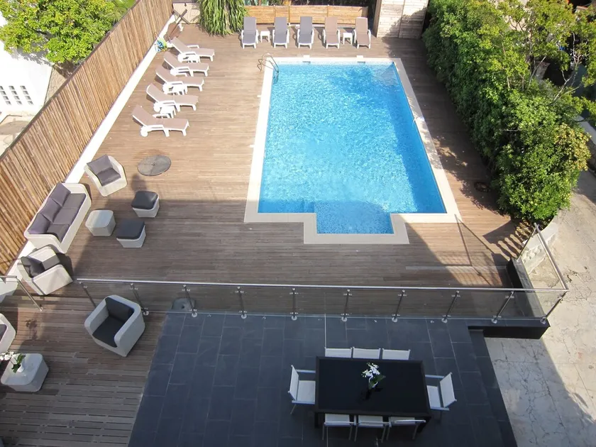 Fantastic location, Walking distance into Juan Les Pins and Antibes - Image 1