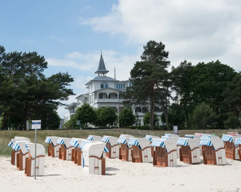 Apartment 13 Strandhaus Seeblick directly on the beach for up to 6 persons - Image 1