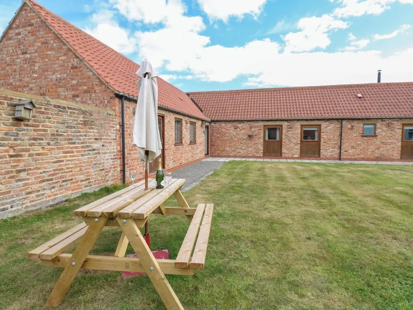 Cooper Cottage, STOKESLEY - Image 1