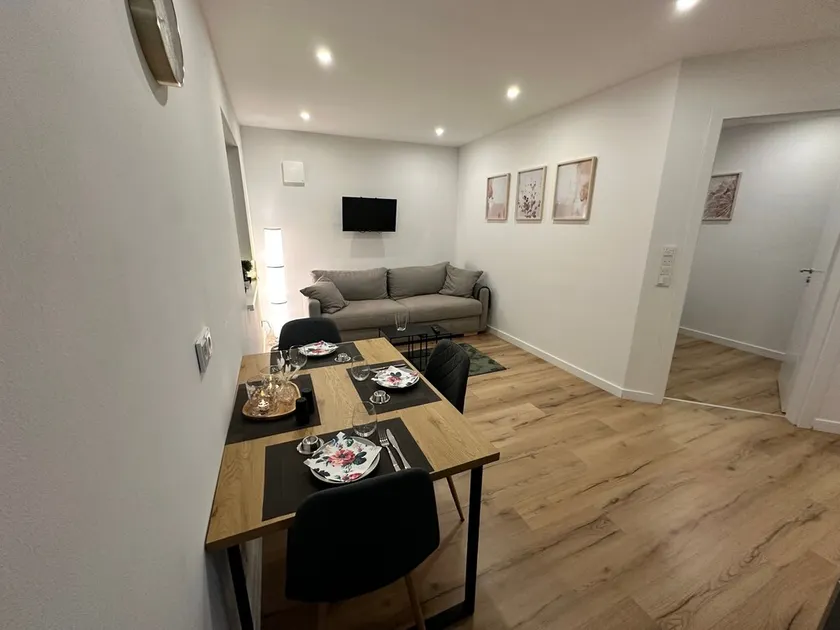 Apartamento \"Am Tillysee in Wardenburg\" com terraço privado e acesso Wi-Fi - Image 1