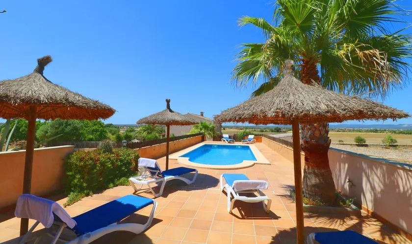 Huset Alcoraia Wi-Fi, Pool, Trädgård, 10 minuter från stranden Es Trenc - Image 1