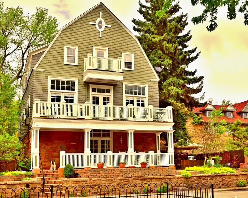 Heart of Manitou Springs. Prisbelønnet. Luksuriøs. Leje op til tre lejligheder. - Image 1