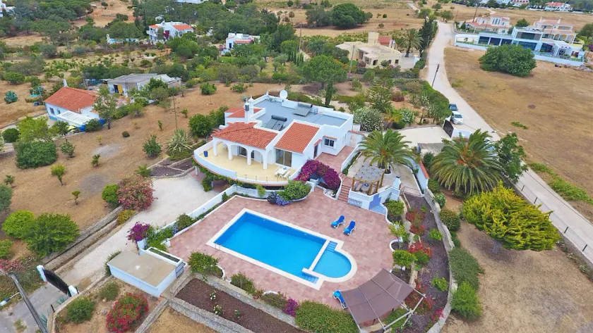 Vue sur la mer!!!! WIFI, 5x A / C, immense piscine, ambiance intime, immense (toit) terrasse (s) !!! - Image 1