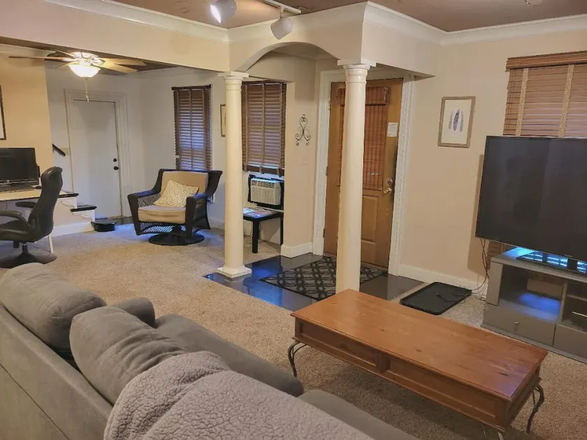 Guest House - Image 1