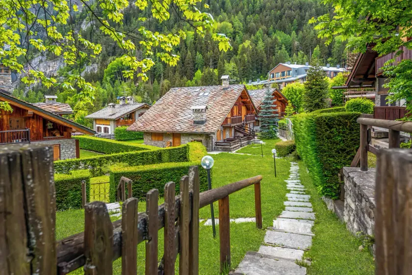 Courmayeur Apartment X6 Parking - Happy Rentals - Image 1