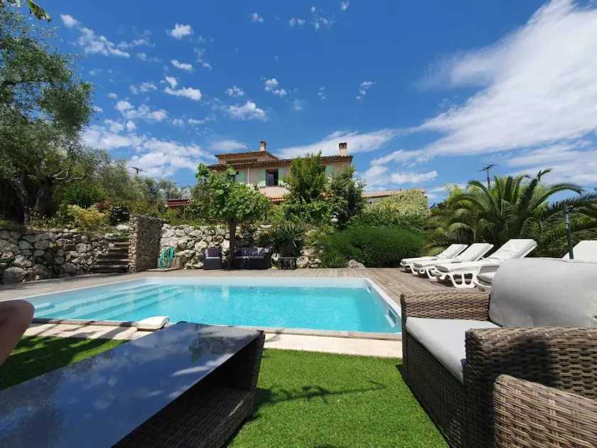 Bella villa indipendente con piscina privata e ampio giardino vicino a Vence - Image 1