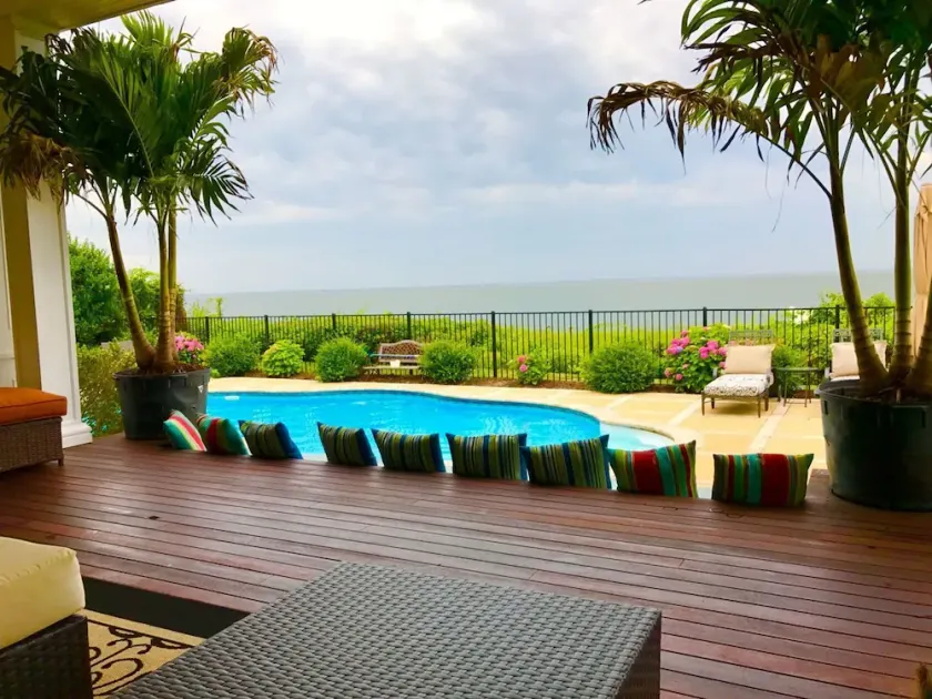 Southampton Private WATERFRONT Estate! - Image 1