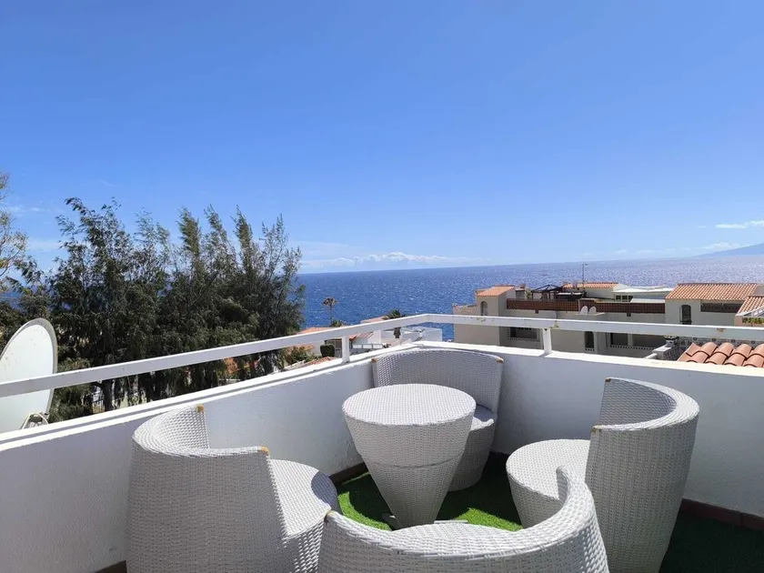 BEAUTIFUL DUPLEX 6/8 PERSONS 2nd SEA LINE FACING LA GOMERA - Image 1