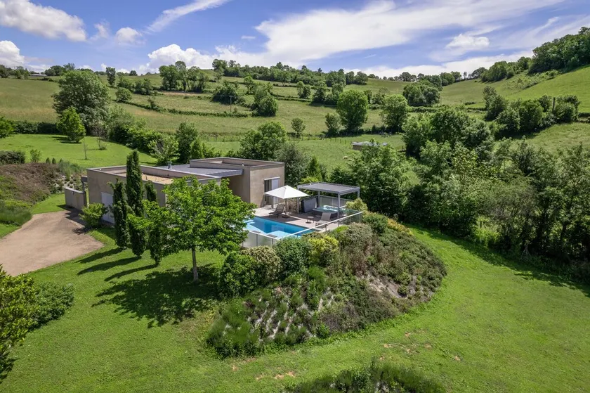 vivenda de luxo contemporâneo com piscina privada e SPA: Villa Lot - Image 1