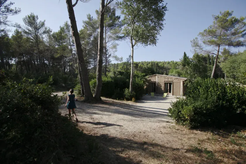 A comfortable cabin in a quiet, natural setting, with air conditioning and a fan; swimming pool - Image 1
